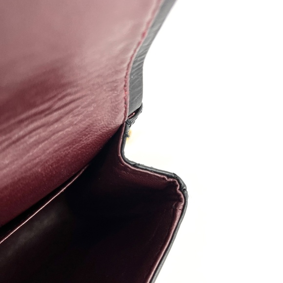 Authentic CHANEL Black 225 2005 Reissue 2.55 Leather Crossbody Bag - Picture 14 of 14